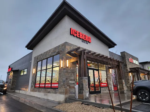 Iceberg Drive Inn - Saratoga