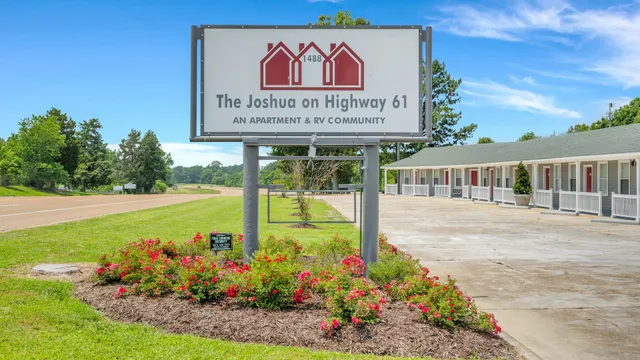 The Joshua on Highway 61