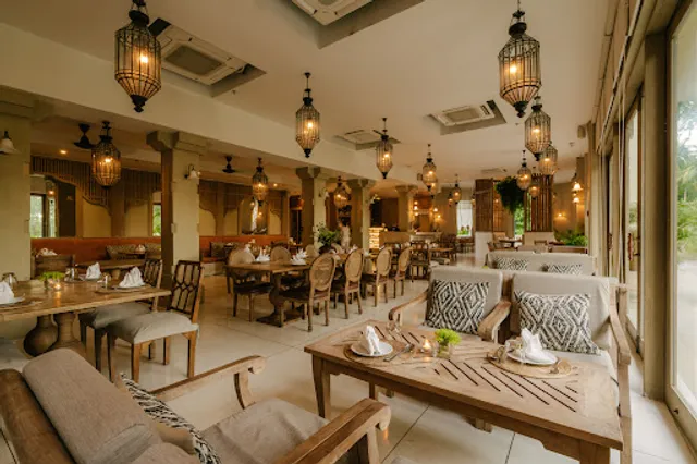 TAKOLA Thai Restaurant | Wine Bar