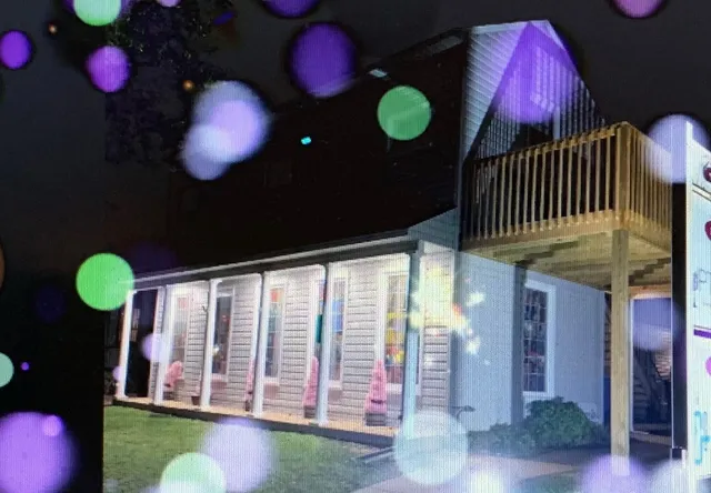 Canvas and Crafts Studio