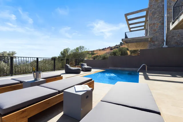 Petres Luxury Villas