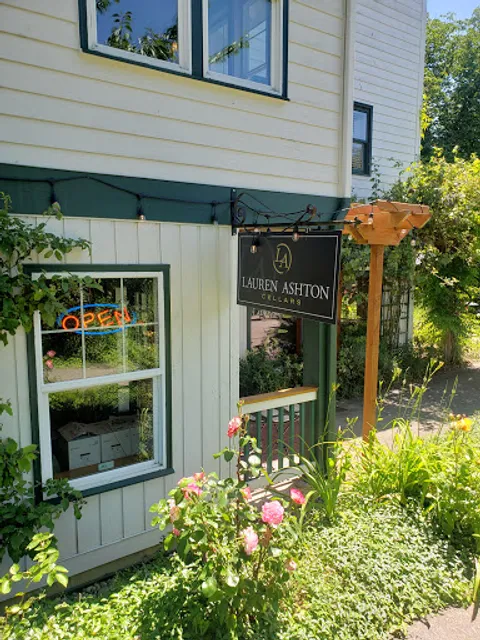Lauren Ashton Cellars Tasting Room