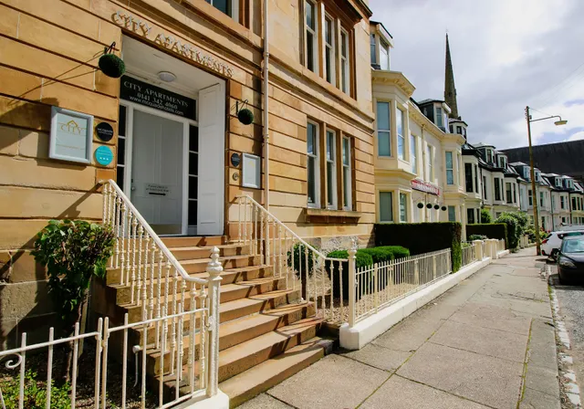 City Apartments Glasgow - Book Direct for Best Rates. We're cheaper than online travel agents.