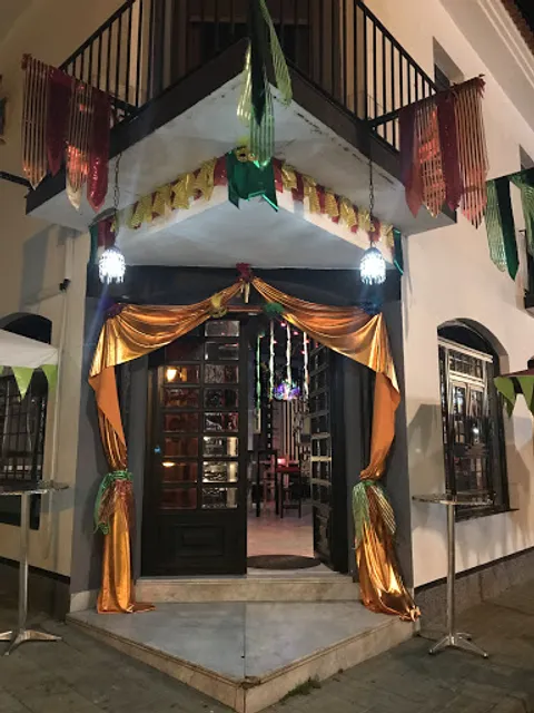 Cafetería - pub Ágora