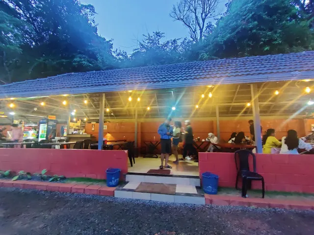 Steampot Family Restaurant