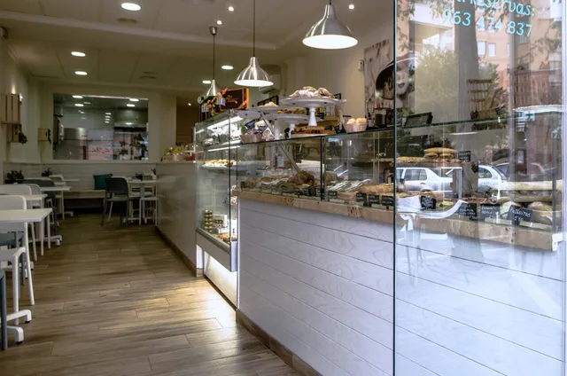 Cafeteria Pastelería Carala