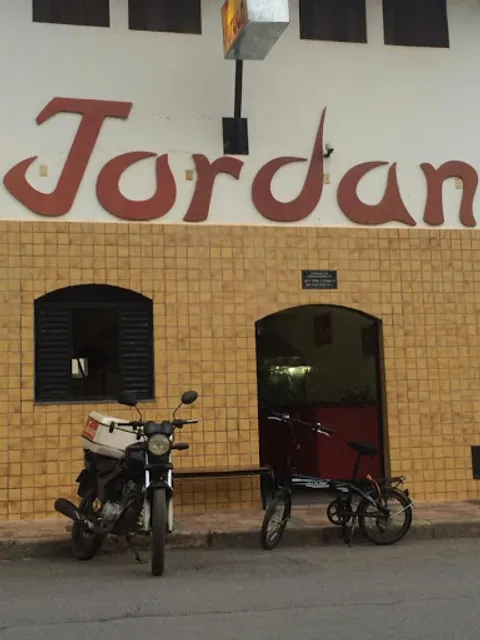 Jordan lanches