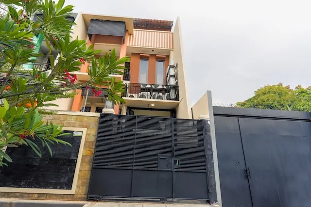 SUPER OYO 3109 Point Inn