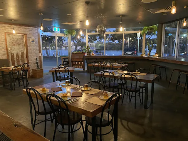 Pezzella’s Pizzeria and Bar