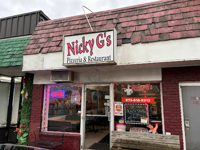 NICKY G'S PIZZA