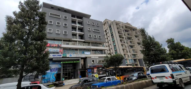 Yerossa Apartment and Guest House | Addisu Gebeya | የሮሳ አፓርትመንት | አዲሱ ገበያ