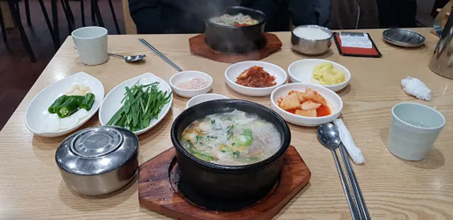 갈맷길돼지국밥