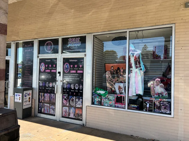 TYELLEDESIGNS/TKMADEIT