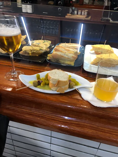 Esnaola taberna