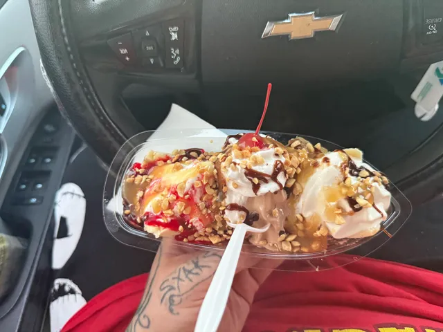 Granny’s Soft Serve & More