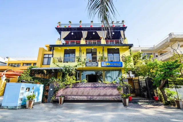 FabHotel Everest International