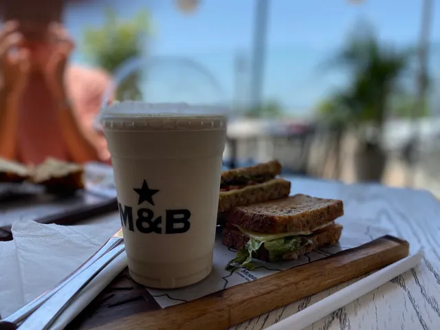 Mugg & Bean On The Move Durban North