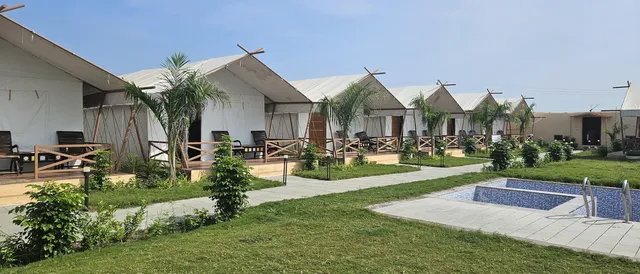 Sarang Tent Resort