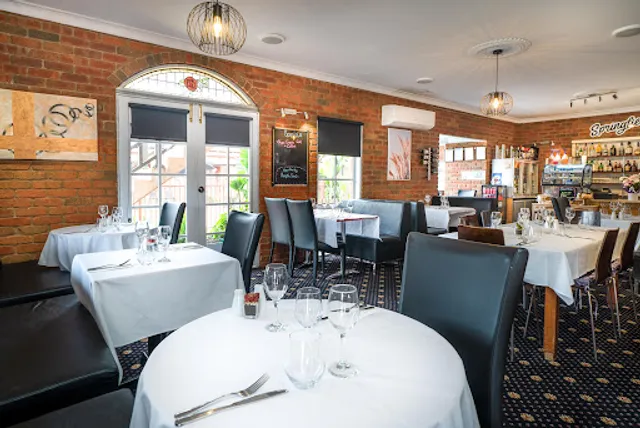Springfields on Deakin Restaurant