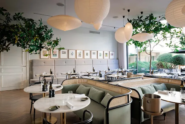 Olivier Le Petit Bistro