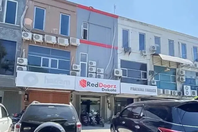 RedDoorz @ Darmo Surabaya