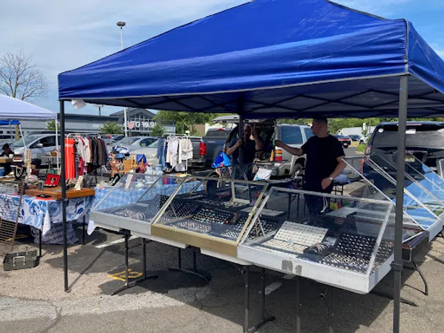 Franklin Mills Flea Market