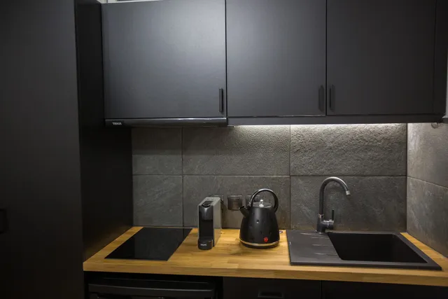 Raise Acropolis View Suites