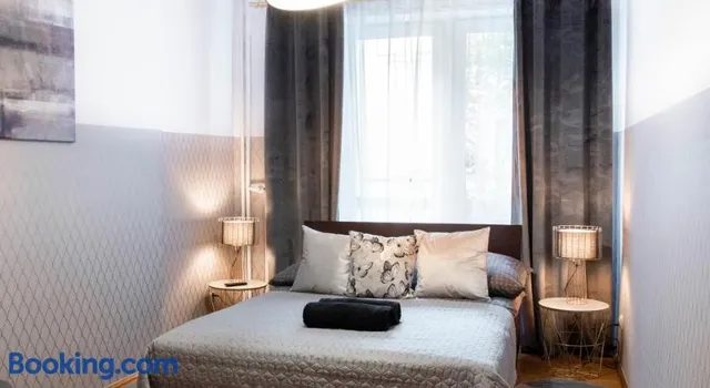 ClickTheFlat Constitution Square Apart Rooms