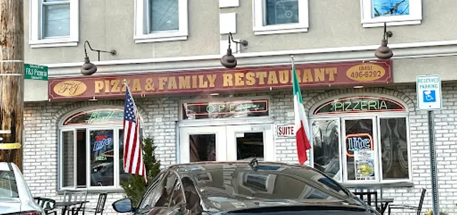 F & J Pizzeria