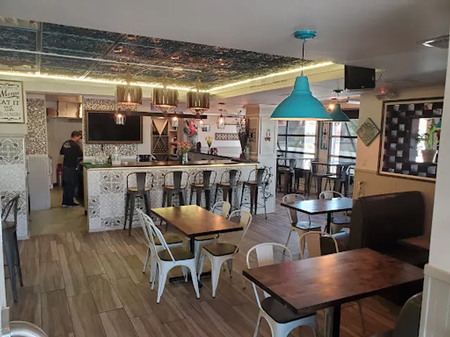 Zeffiro's Pizzeria Downtown