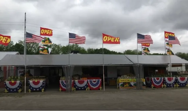 Bambi's Farm Market II @ Hidden Creek Farms