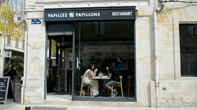 Papilles et Papillons