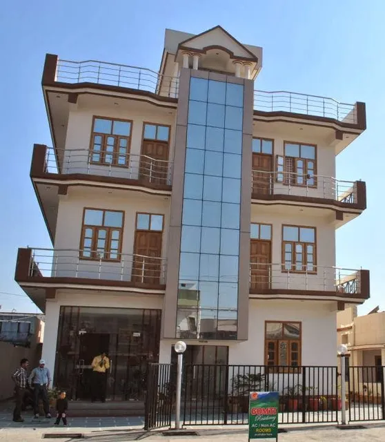 Hotel Gomti Residency