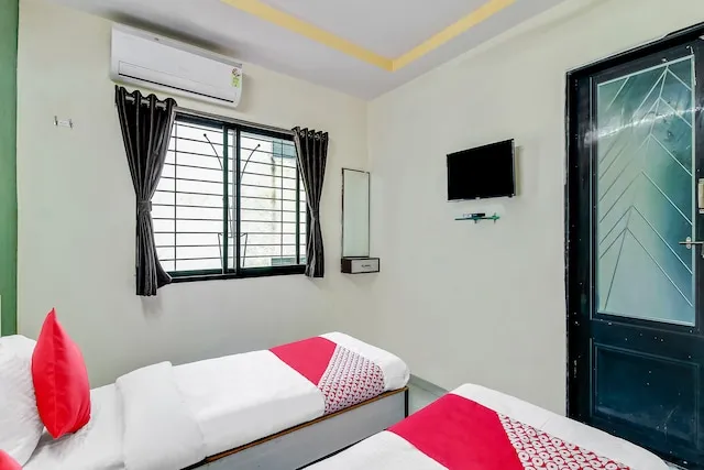 OYO Flagship 48365 Hotel Shiva's Castle