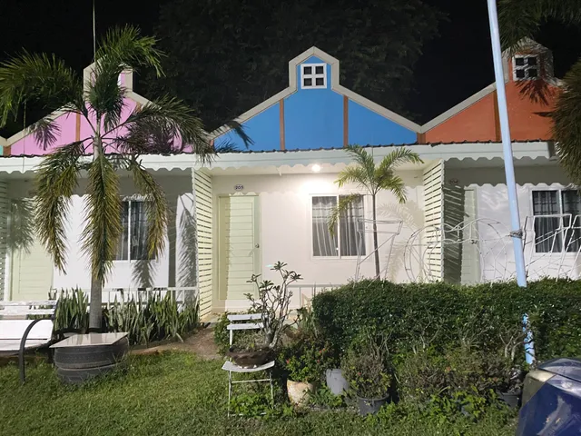 The Luxury Sawang Dandin Resort