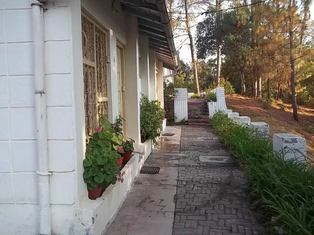 KMVN Tourist Rest House Raniket