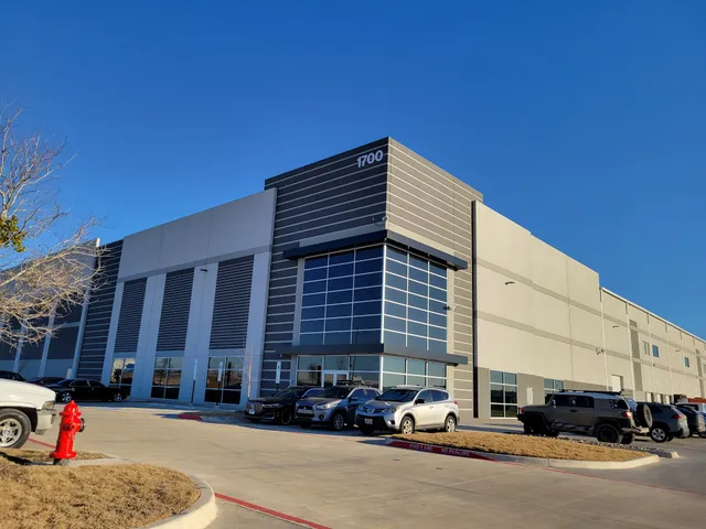 Crate and Barrel Distribution Center