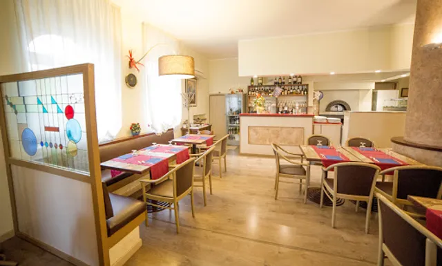 La Lanterna Ristorante - Pizzeria - Camere