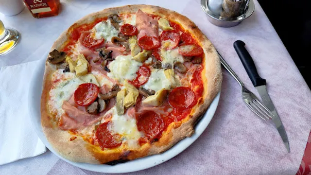 Pizzeria Nuova Capri