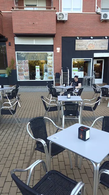 Pizzeria Artesanal Rustica S.L.L