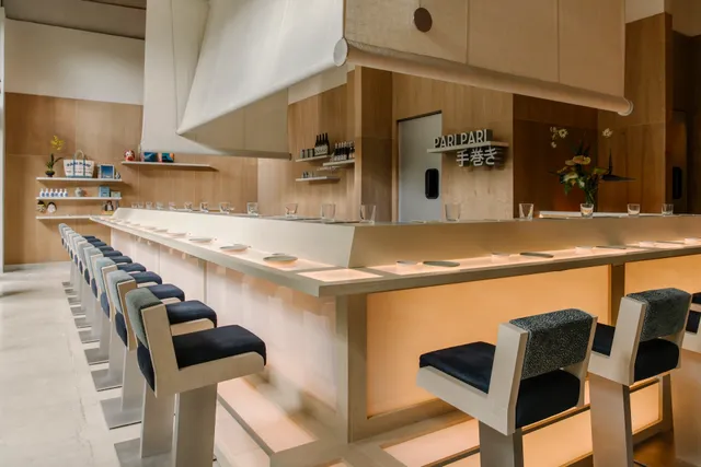 PARI PARI Handroll Bar