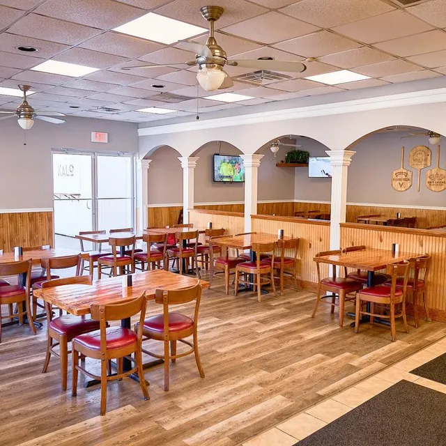 Yannis Pizza and Kalo Coffee & Ice Cream