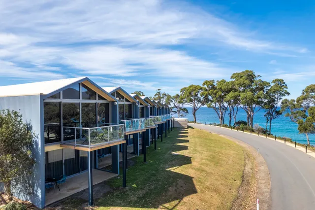 Lufra Beachside Hotel