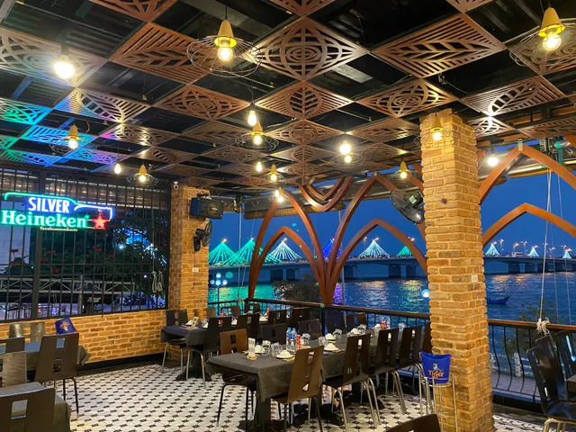 Hanh Xuan Restaurant