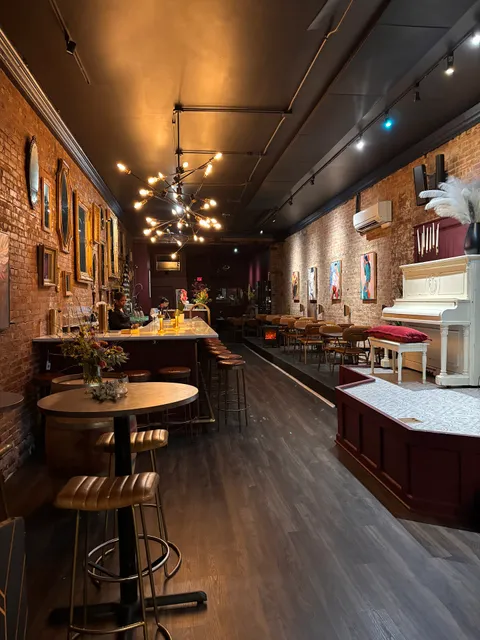 Estilo Y Vino Wine Bar