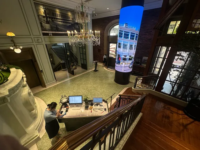 Dalian Pinhailou Rest. Hutan Branch