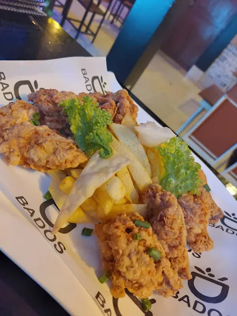 Bados / Batidos•restobar