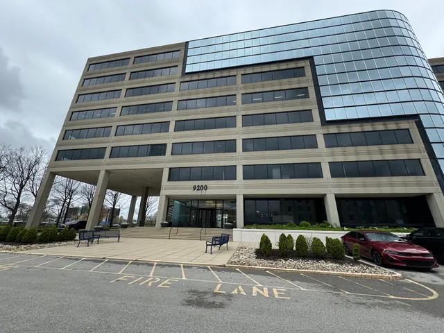 9200 Keystone at the Crossing