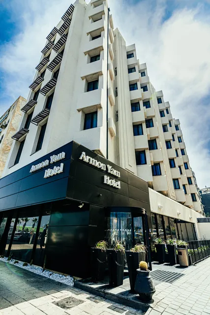 Roxon Sea Sand Bat Yam - רוקסון סי סאנד בת ים