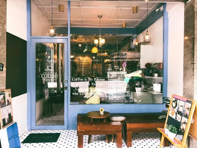 cafe’ de larnluang